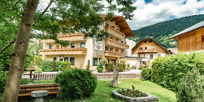 Familienhotel - Pools: Außenpool beheizt - PLZ 5541 (Österreich) - Hotel Bärenwirt am Badesee - Sport & Familienhotel Bärenwirt
