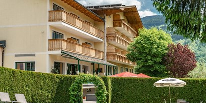 Familienhotel - Umgebungsschwerpunkt: am Land - PLZ 8953 (Österreich) - Hotel am Badesee - Sport & Familienhotel Bärenwirt