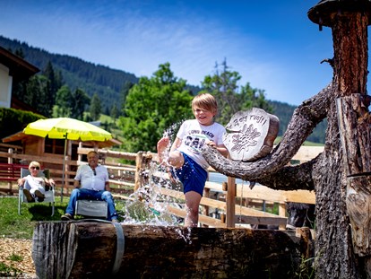 Familienhotel - Umgebungsschwerpunkt: Berg - Kinderbauernhof exklusiv für unsere Hotelgäste - Hotel Felsenhof