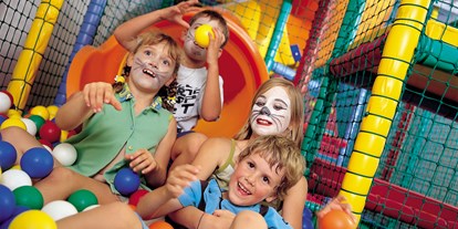 Familienhotel - Wasserrutsche - Wenns (Wenns) - Soft Play Anlage - Kinderhotel "Alpenresidenz Ballunspitze"
