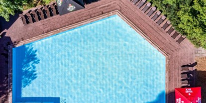 Familienhotel - Hallenbad - PLZ 38700 (Deutschland) - Saisonaler Außen-Pool - AHORN Harz Hotel Braunlage