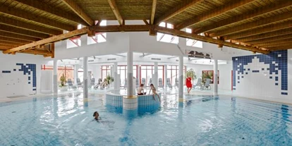 Familienhotel - Spielplatz - Pool Bereich im Aldiana Club Hochkönig - Aldiana Club Hochkönig
