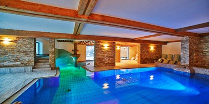 Familienhotel - Pools: Außenpool beheizt - Höhe - Hallenbad - Hotel NockResort