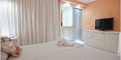 Familienhotel - Kinderbecken - Spanien - Appartment Hooky Royal (Schlafzimmer) - Royal Son Bou Family Club