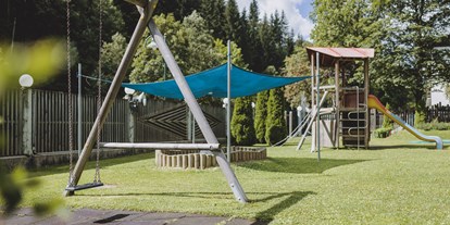 Familienhotel - Kinderbetreuung in Altersgruppen - PLZ 5761 (Österreich) - Spielplatz - ALL INCLUSIVE Hotel DIE SONNE