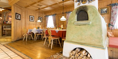 Familienhotel - Kleinboden (Fügen, Uderns) - Restaurant "Alt Seefeld" - Das Kaltschmid - Familotel Tirol
