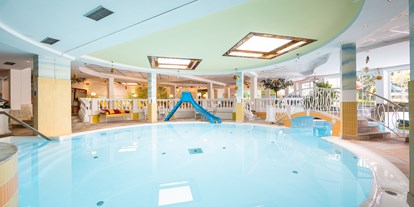 Familienhotel - Pools: Innenpool - PLZ 6100 (Österreich) - Whirlpool - Alpenpark Resort Seefeld