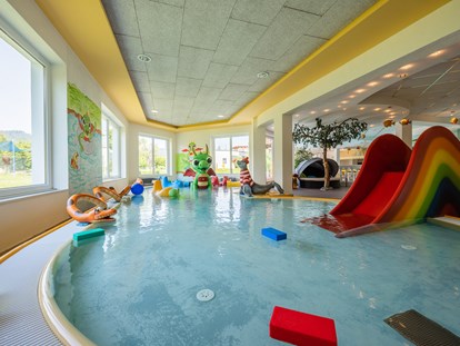 Familienhotel - Wasserrutsche - Neustift im Stubaital - Family Spa - Alpenpark Resort Seefeld