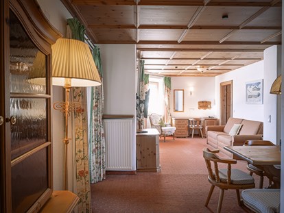 Familienhotel - Skikurs direkt beim Hotel - Ehrwald - Tirolerhof Familotel Zugspitze