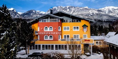 Familienhotel - Skikurs direkt beim Hotel - Altenmarkt im Pongau - Hotel Außenansicht Winter  - Bliems Familienhotel**** Schladming