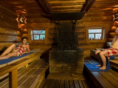 Familienhotel - Sauna - Sachsen - Ritualsauna der Badegärten Eibenstock (direkt vom Hotel über den Bademantelgang erreichbar) - Hotel Am Bühl
