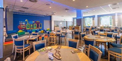 Familienhotel - Kinderbetreuung in Altersgruppen - PLZ 08309 (Deutschland) - Speisesaal - Hotel Am Bühl