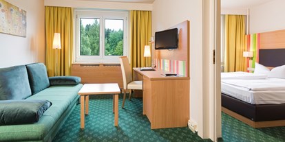 Familienhotel - Kinderbetreuung in Altersgruppen - PLZ 08309 (Deutschland) - Doppelzimmer PLUS  - Hotel Am Bühl