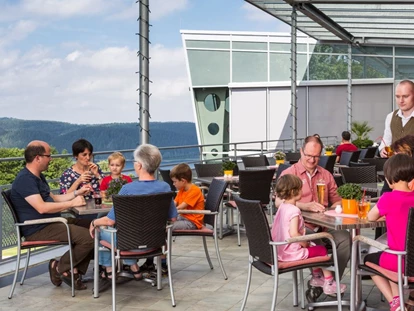 Familienhotel - Umgebungsschwerpunkt: Stadt - Eibenstock - Panoramarestaurant Glashaus  - Hotel Am Bühl