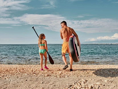 Familienhotel - ausschließlich Familien im Hotel - Dalmatien - Falkensteiner Family Hotel Diadora, SUP, Strand - Falkensteiner Family Hotel Diadora