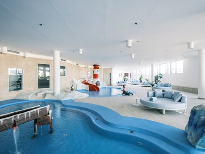 Familienhotel - Pools: Schwimmteich - Falkensteiner Family Hotel Diadora