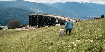 Familienhotel - bewirtschafteter Bauernhof - Südtirol - Familienhotel Familiamus