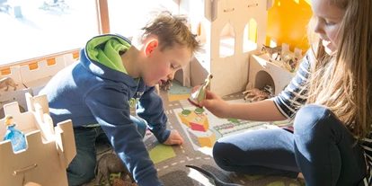 Familienhotel - Kinderbecken - Döbriach - Im Kitz Club des Seehotel Jägerwirt gibt es Spiel und Spaß für alle Kinder ab 2 Jahren. - Seehotel Jägerwirt