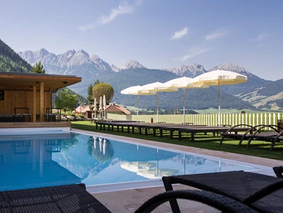 Familienhotel - Umgebungsschwerpunkt: Berg - Trentino-Südtirol - Pool - Garberhof Dolomit Family