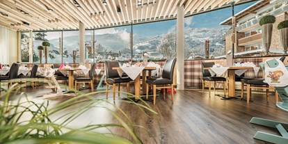 Familienhotel - Kinderbecken - Oberndorf in Tirol - Restaurant - Mia Alpina Zillertal Family Retreat
