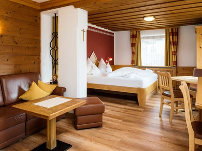 Familienhotel - Umgebungsschwerpunkt: am Land - Hochkrumbach - Zimmer Typ 3 - Furgli Hotels