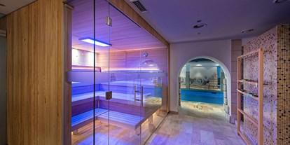 Familienhotel - Pools: Außenpool beheizt - Familien-Sauna im Hallenbadbereich - Furgli Hotels