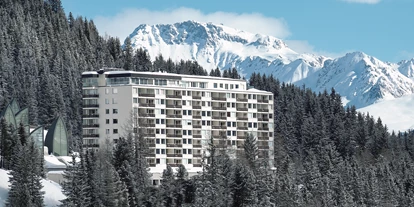 Familienhotel - Skikurs direkt beim Hotel - Flims Waldhaus - Aussenansicht
 - Tschuggen Grand Hotel