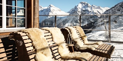 Familienhotel - Skilift - Graubünden - Aussenansicht - Tschuggen Grand Hotel
