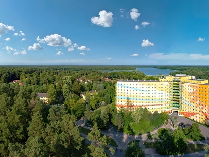 Familienhotel - Spielplatz - Wesenberg (Mecklenburgische Seenplatte) - AHORN Seehotel Templin und Umgebung - AHORN Seehotel Templin