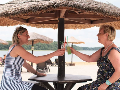 Familienhotel - Verpflegung: Frühstück - Brandenburg - Strandbar - AHORN Seehotel Templin