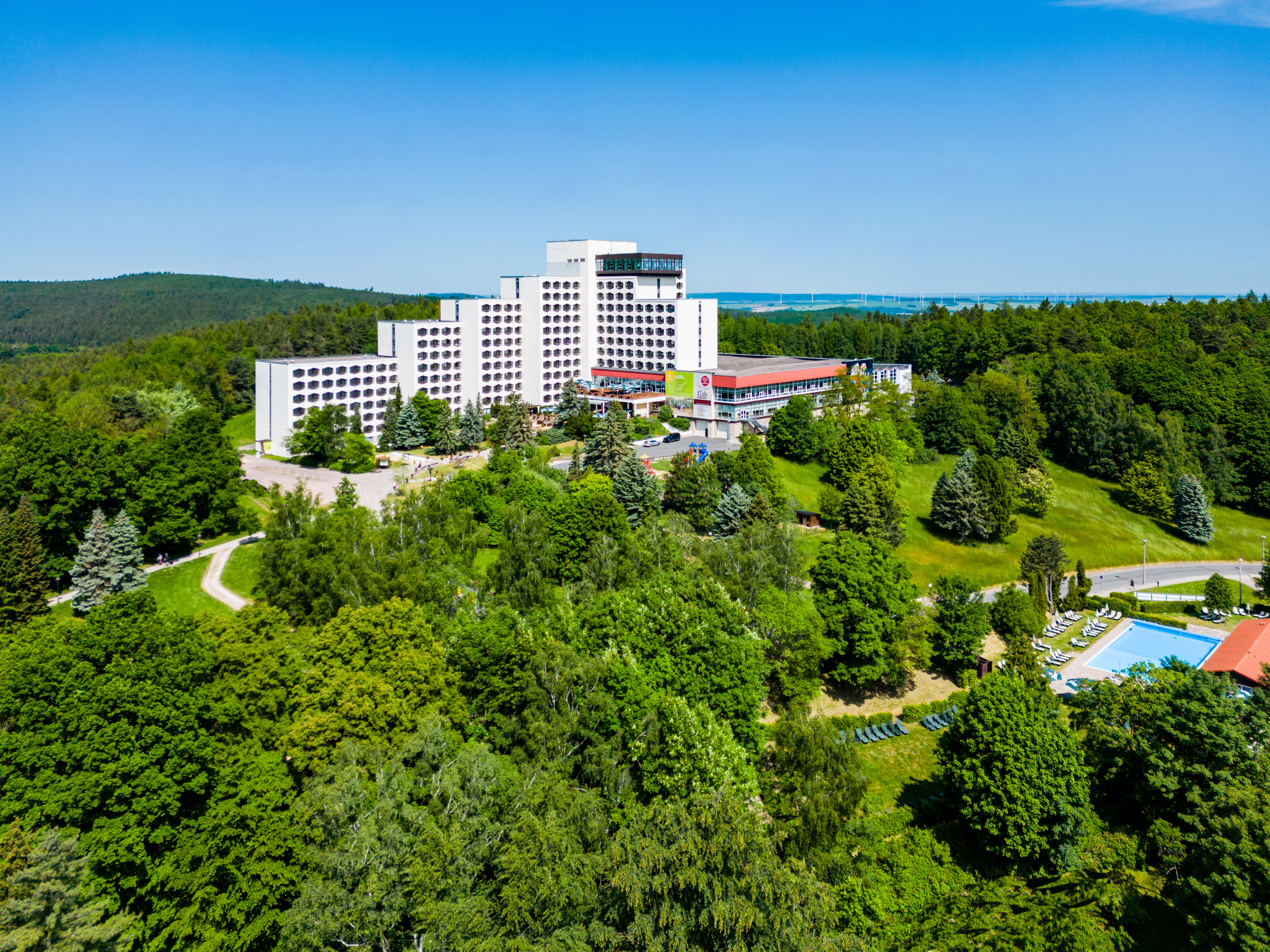 Kinderhotel - Idyllische Lage auf dem Reinhardsberg - AHORN Berghotel Friedrichroda