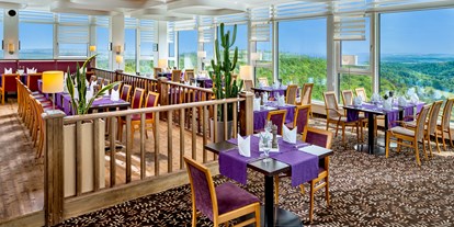 Familienhotel - Schwimmkurse im Hotel - Oberhof (Landkreis Schmalkalden-Meiningen) - AZado Panorama Steakrestaurant mit Köstlichkeiten im 12. Stock - AHORN Berghotel Friedrichroda