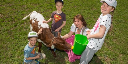 Familienhotel - Umgebungsschwerpunkt: Therme - St. Jakob in Haus - Bauernhoftag beim cool Kids Fun Programm - Familien- und Sportresort Alpenblick