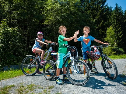 Familienhotel - Skilift - Kirchdorf in Tirol - Bike - Familien- und Sportresort Alpenblick