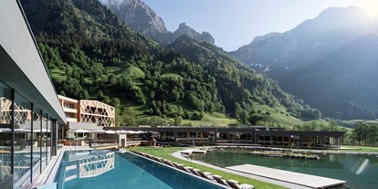 Familienhotel - Südtirol - Feuerstein Nature Family Resort auf 1.250 Meter Meereshöhe - Feuerstein Nature Family Resort