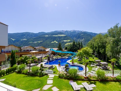 Familienhotel - Pools: Außenpool beheizt - Dimaro - Appartement Family Comfort Aussicht - Familien-Wellness Residence Tyrol