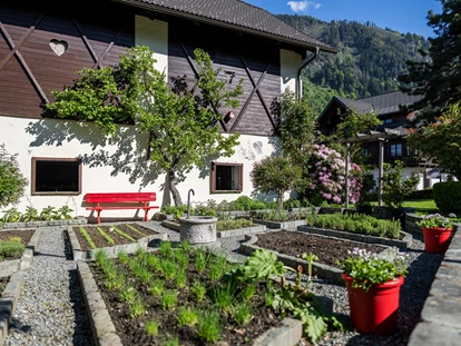 Familienhotel - Verpflegung: Frühstück - Neuschitz - Bio-Garten - Familiengut Hotel Burgstaller