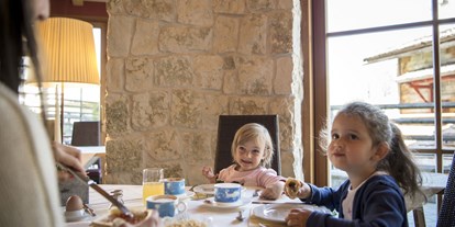 Familienhotel - Suiten mit extra Kinderzimmer - Sexten - Post Alpina - Family Mountain Chalets