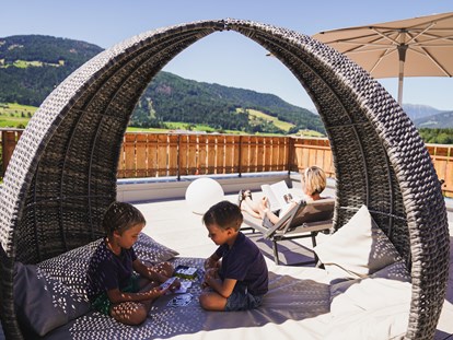 Familienhotel - Pools: Außenpool beheizt - Trentino-Südtirol - Hotel Fameli