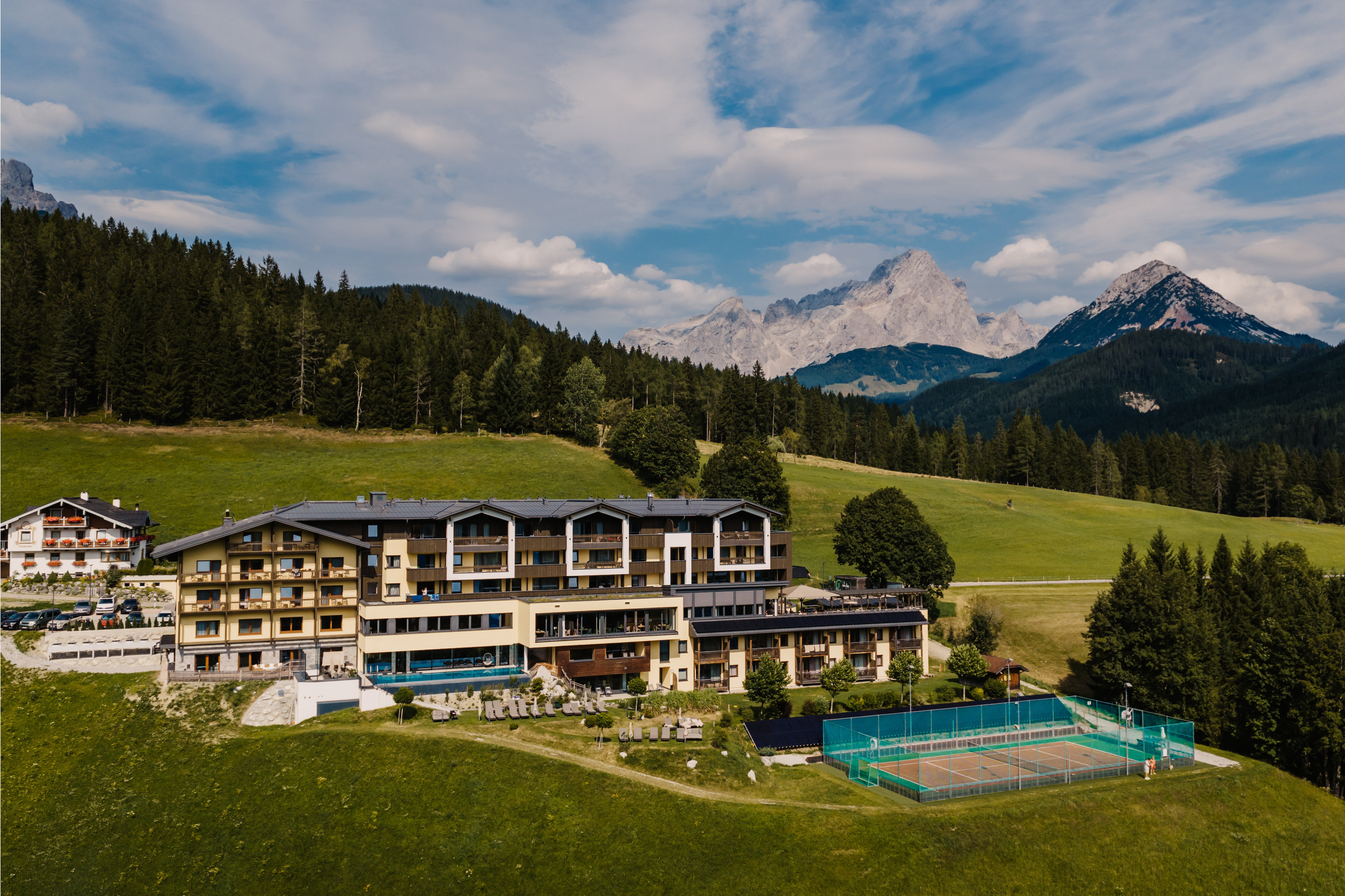 Kinderhotel - Hotel Neubergerhof im schönen Salzburger Land in Filzmoos - Hotel …mein Neubergerhof****S