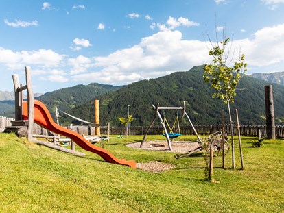 Familienhotel - Umgebungsschwerpunkt: Berg - Außenspielplatz - Almfamilyhotel Scherer****s - Familotel Osttirol