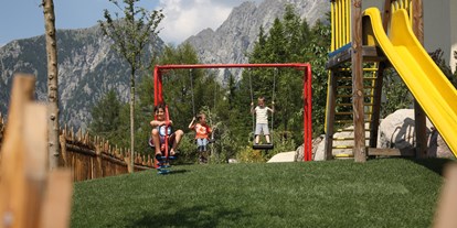 Familienhotel - Sauna - Obereggen (Trentino-Südtirol) - Kinderspielplatz - Wohlfühlhotel Falzeben