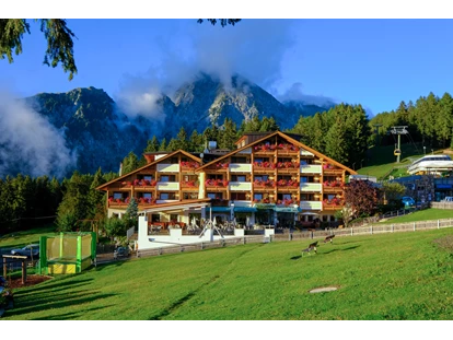 Familienhotel - Umgebungsschwerpunkt: Berg - Oberbozen - Ritten - Sommer auf Falzeben - inmitten unberührter "Lärchwaldelenatur" - Wohlfühlhotel Falzeben