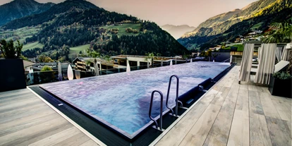 Familienhotel - Suiten mit extra Kinderzimmer - Oberbozen - Ritten - Skypool (ab 16 Jahren) - Stroblhof Active Family Spa Resort