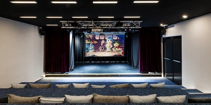 Familienhotel - Preisniveau: gehoben - Medraz - 3D Kino - Stroblhof Active Family Spa Resort