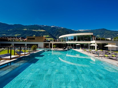 Familienhotel - Hunde: auf Anfrage - Latsch (Trentino-Südtirol) - Outdoor-Pool - Familien - und Wellnesshotel Prokulus