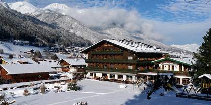 Familienhotel - Umgebungsschwerpunkt: Berg - Krün - Winter im Auenhof - Hotel Auenhof