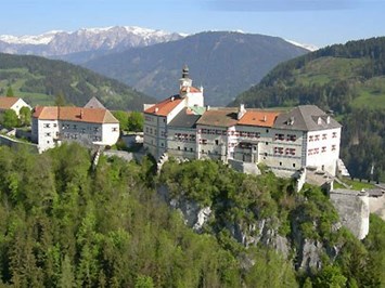Der KUH-le Bio-Baby-Kinder-Bauernhof & Hotel Matlschweiger Ausflugsziele Burg Sterchau