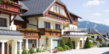 Familienhotel - Skikurs direkt beim Hotel - Bad Mitterndorf - Eingangsbereich vom Hotel Reisslerhof - Hotel Reisslerhof