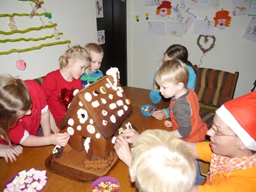 Kinderhotel: Backzeit - Familotel Landhuus Laurenz